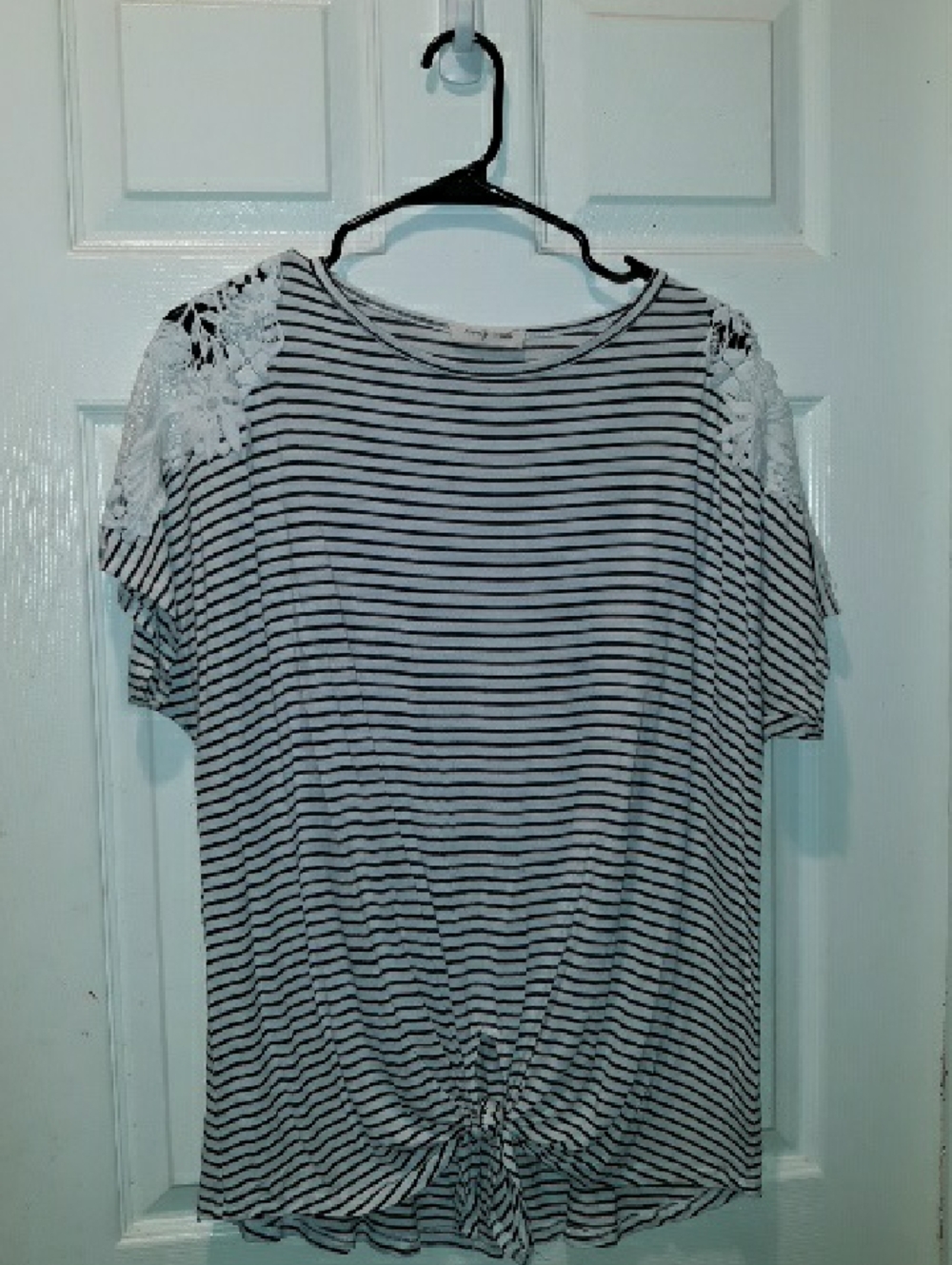 Lovely Souls Striped Floral Crochet Sleeve Knotted Tie Shirt
